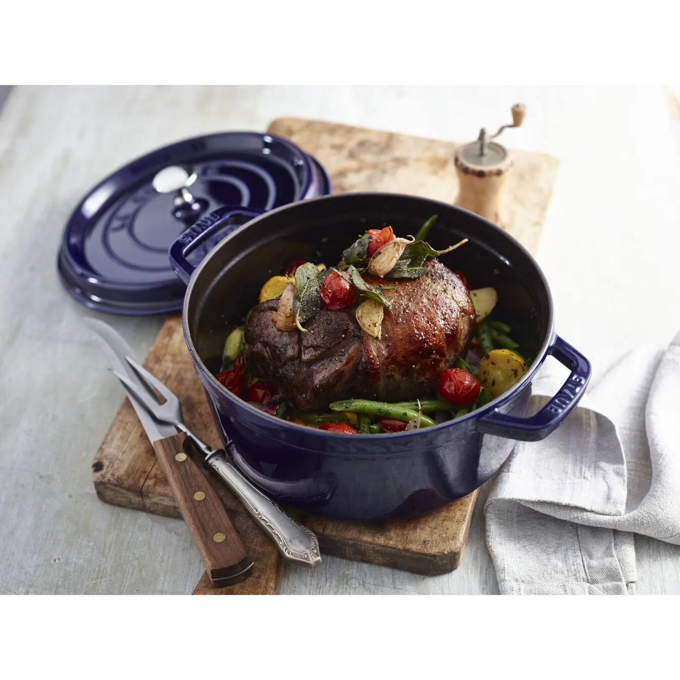Staub Cocotte Rotonda - 24 Cm, Blu Scuro - immagine 6