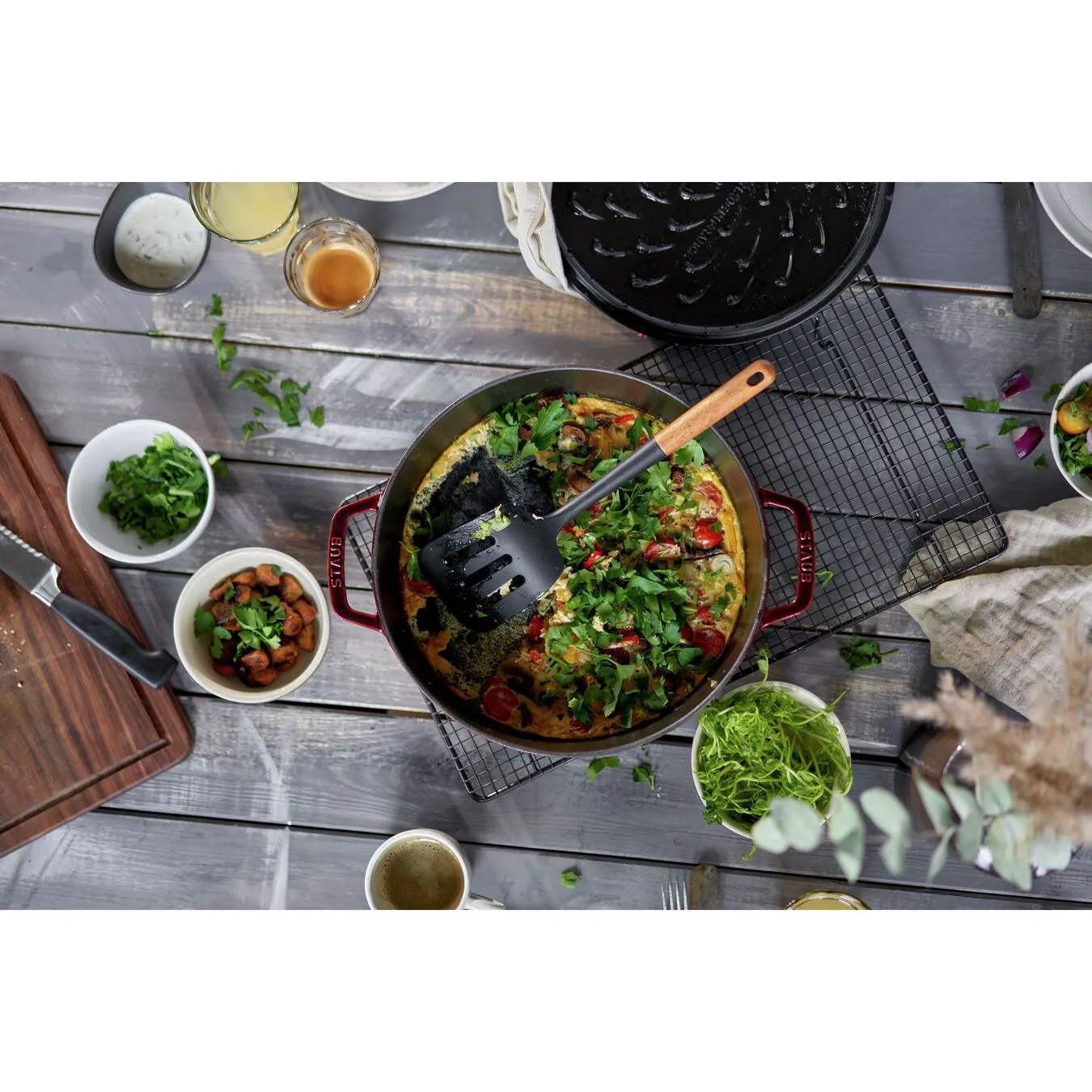 Staub Tegame Chistera Rotondo - 28 Cm, Granatina - immagine 4