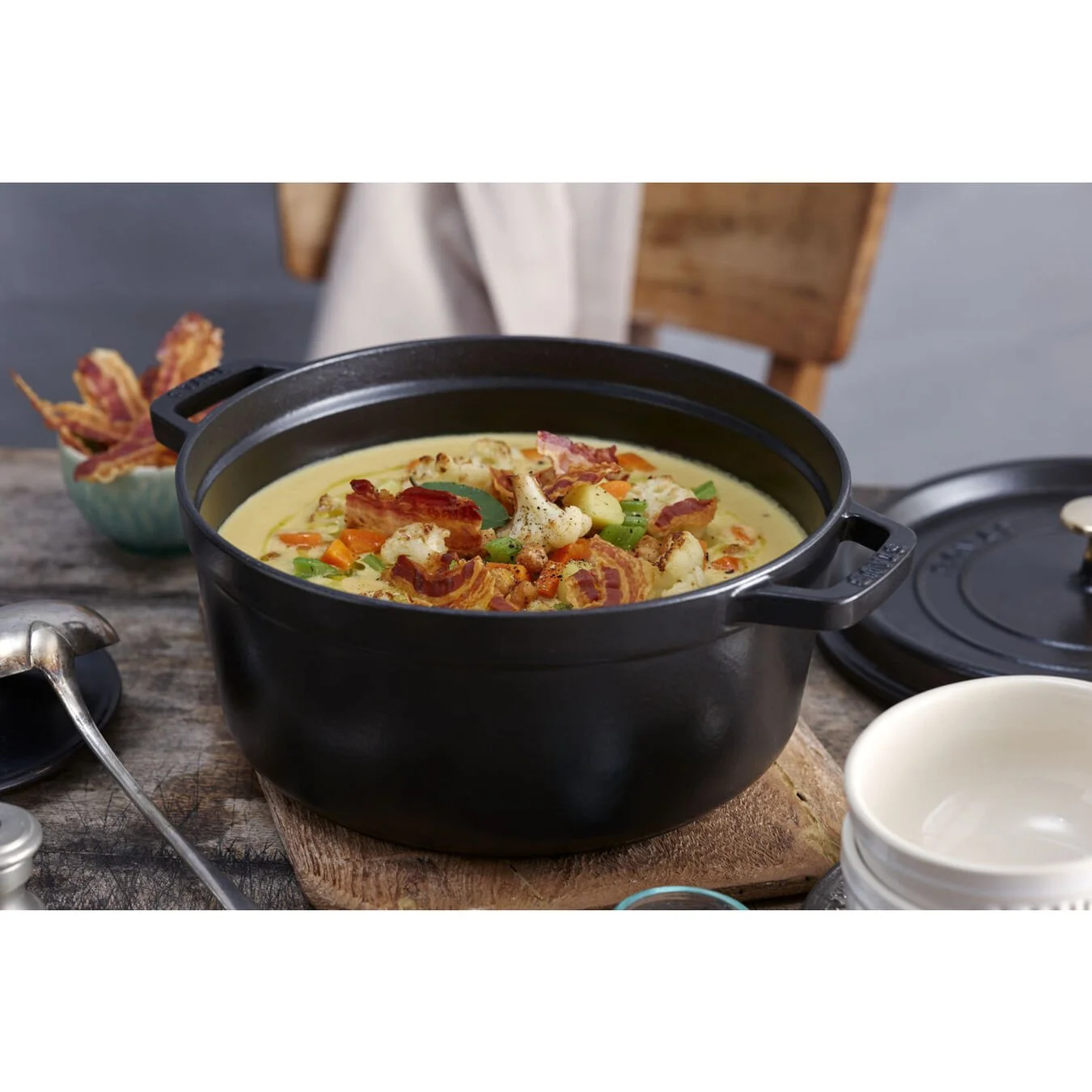 Staub Cocotte Rotonda - 28 Cm, Nera - immagine 6
