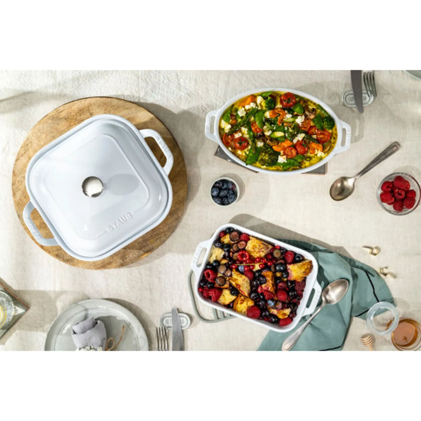 Staub Pirofila Ovale - 23 Cm, Colore Bianco Puro - immagine 5